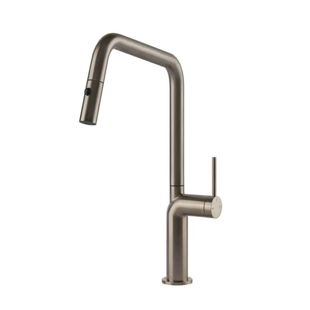 GESSI: High-pressure
single-lever mixer tap STILA
with spray, mixer tap