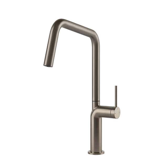 GESSI: High-pressure
single-lever mixer tap STILA,
mixer tap stainless steel look