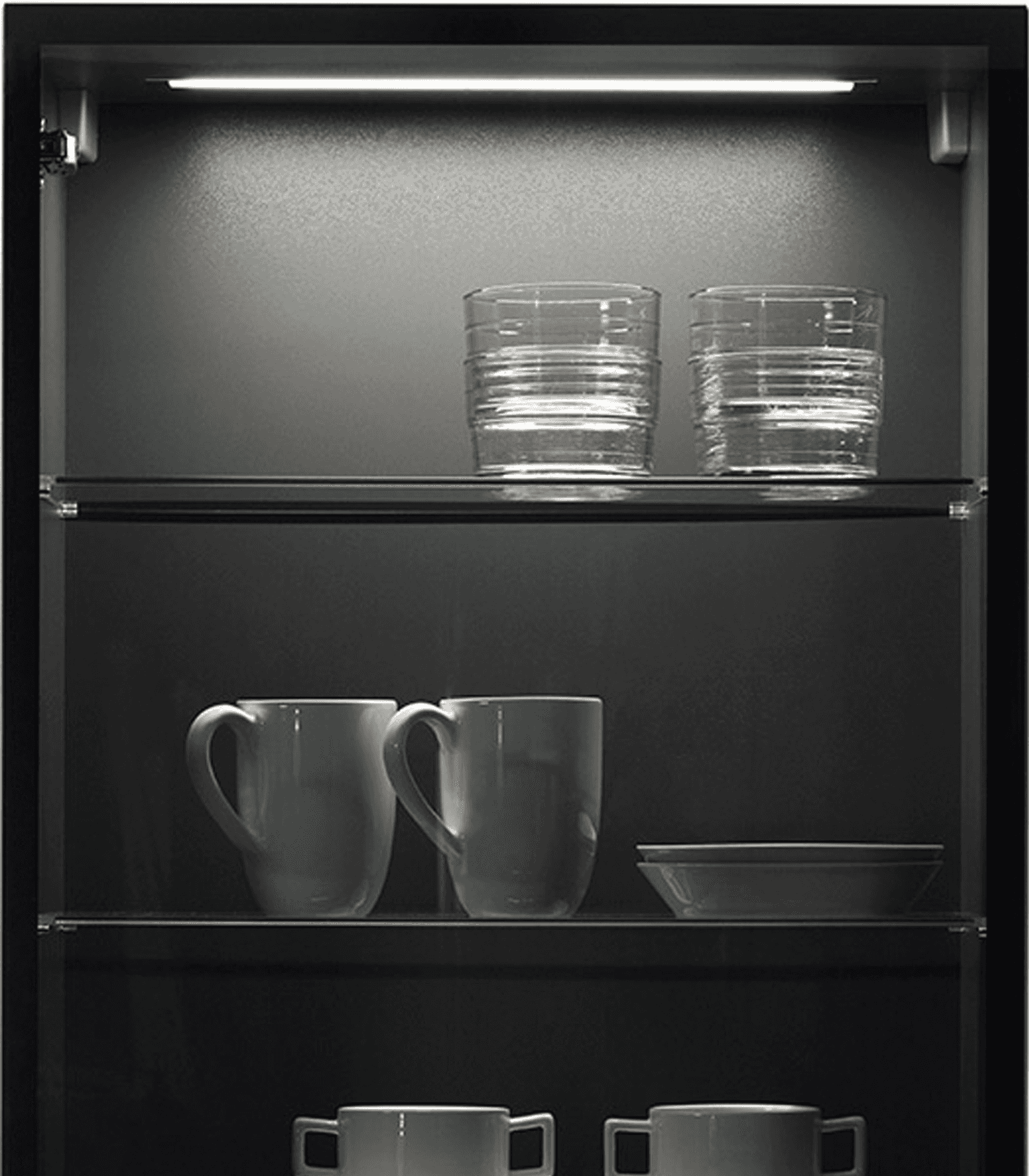 39 Black glass for top cabinets from Nobilia
