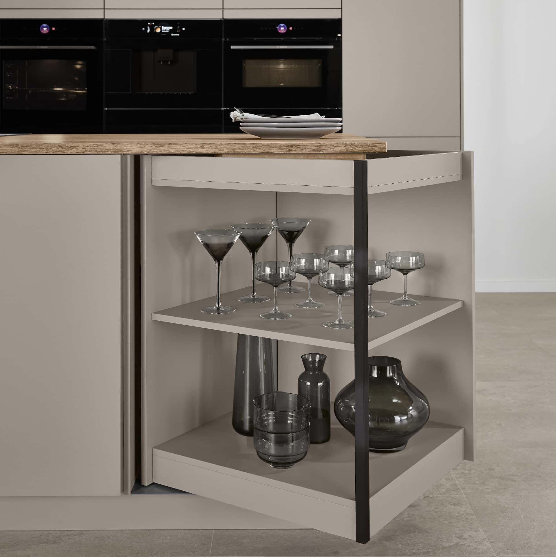 Nobilia FurnSpin Abschlusschrank in Lack Macchiato 483