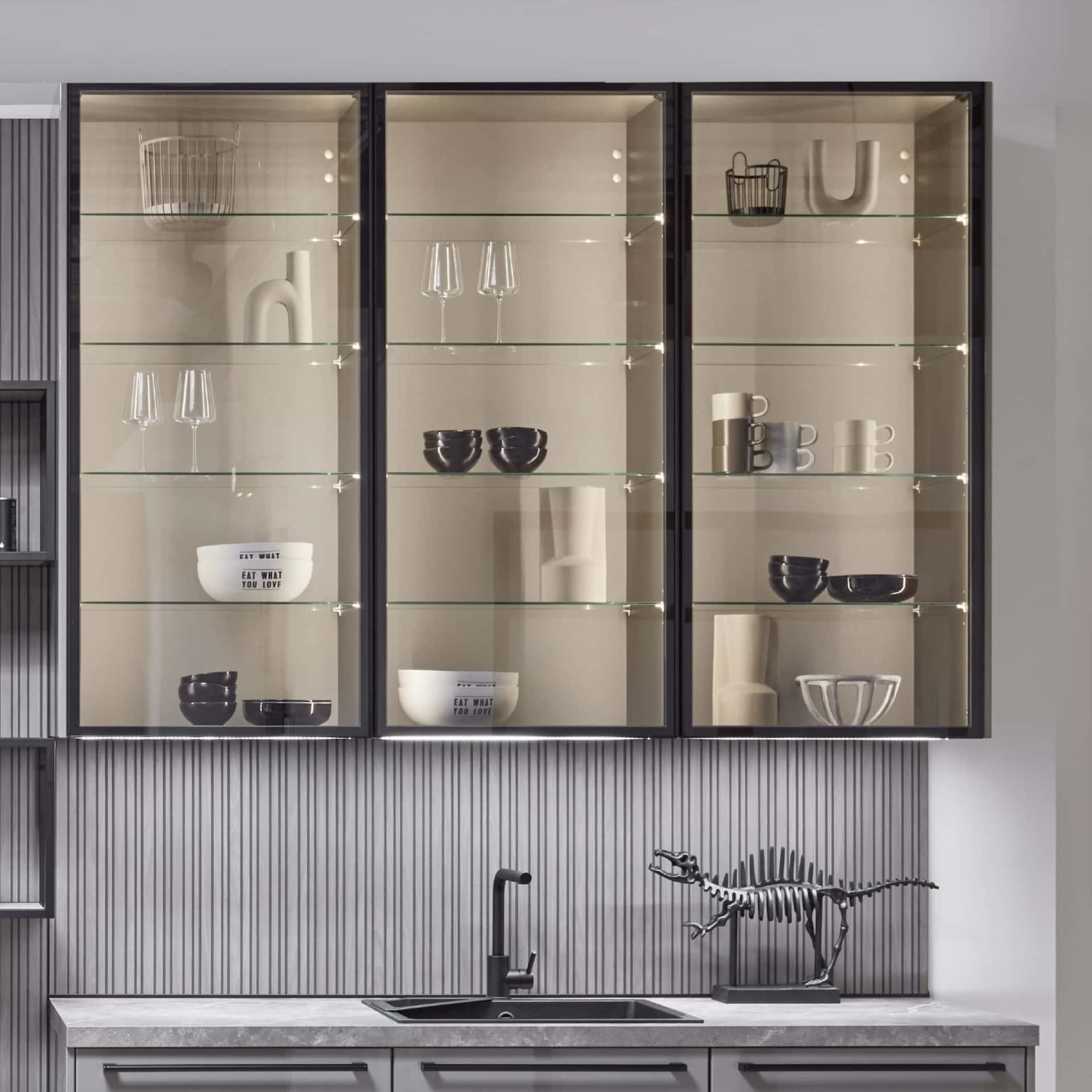 Nobilia Wandschrank mit Glas-Air Tür
